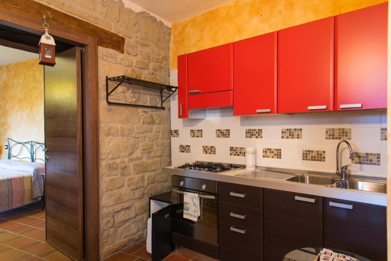 B&B La Casa Di Giulietta Castelmezzano Eksteriør billede